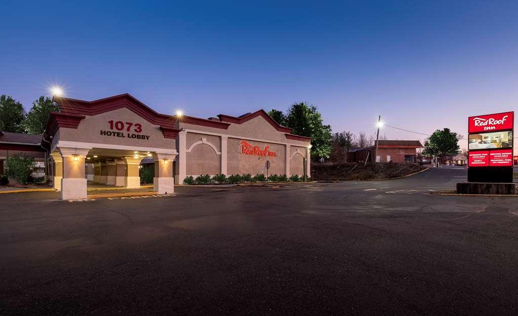 Hometowne Studios By Red Roof Bordentown - Mcguire Afb Buitenkant foto